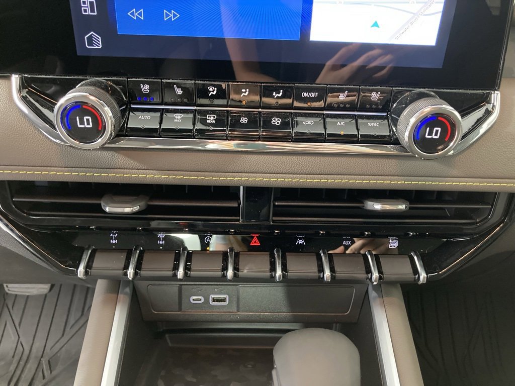 2025 Chevrolet Colorado ZR2 photo 7