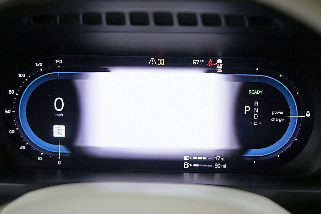 2024 VOLVO XC90 - Image 13