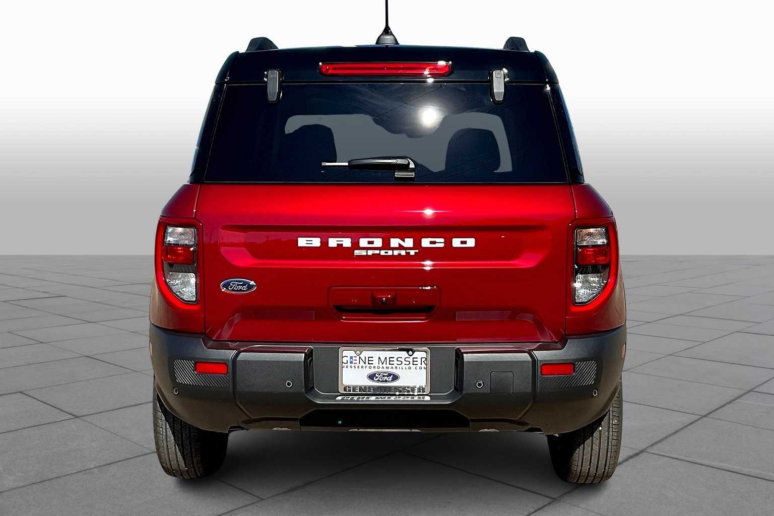 2025 Ford Bronco Sport Outer Banks photo 4