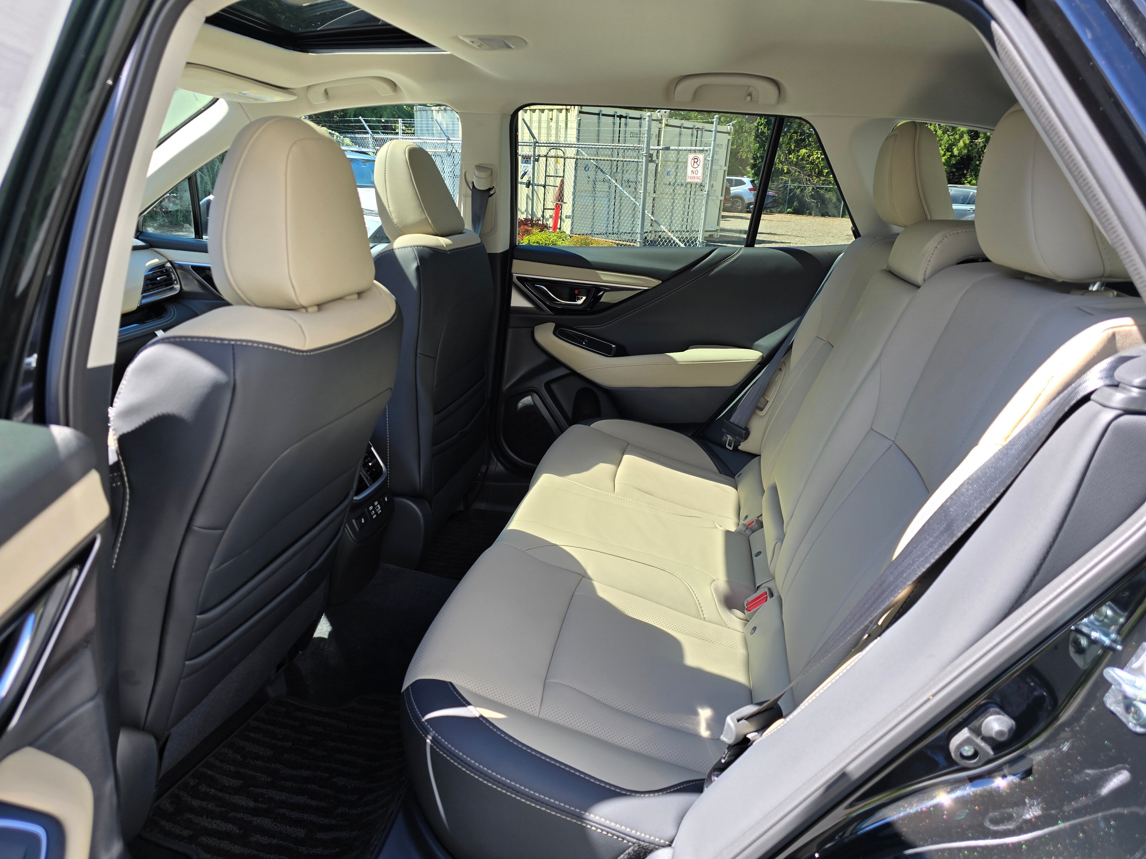 2025 Subaru Outback Limited photo 4