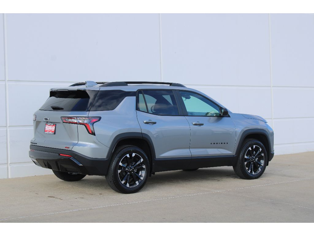 2026 Chevrolet Equinox RS photo 4