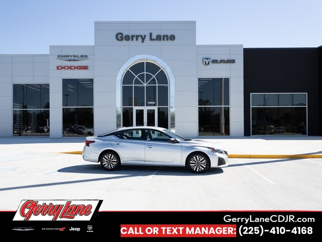 2024 Nissan Altima SV