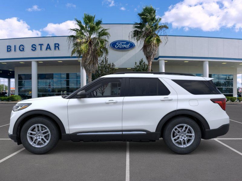 2025 Ford Explorer photo 3