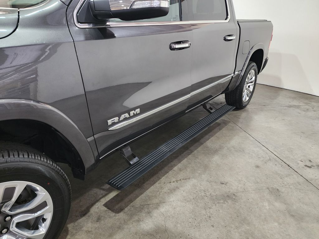 2022 Ram 1500 Limited photo 3