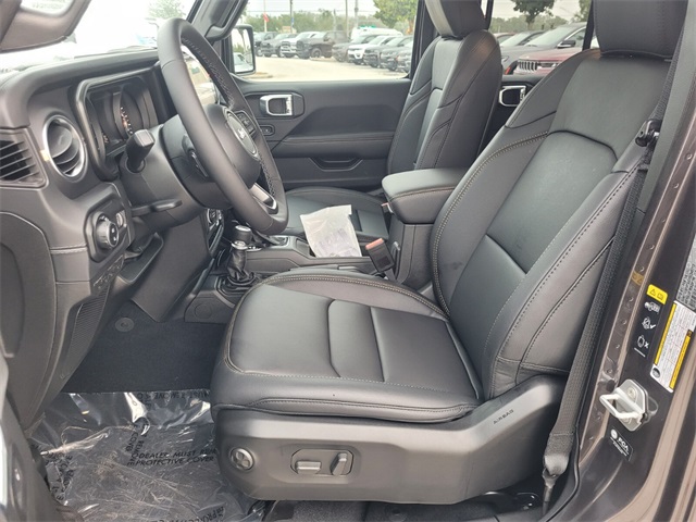 2025 Jeep Gladiator Sport photo 4