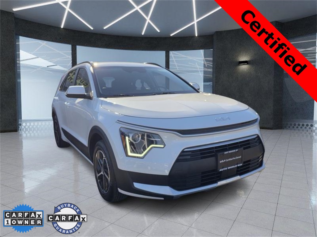 2023 Kia Niro EX's photo