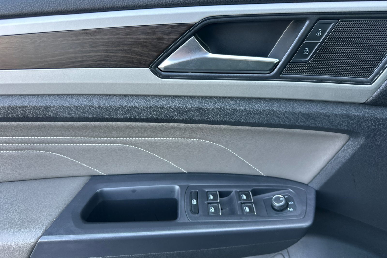 2021 Volkswagen Atlas V6 SE Technology photo 11