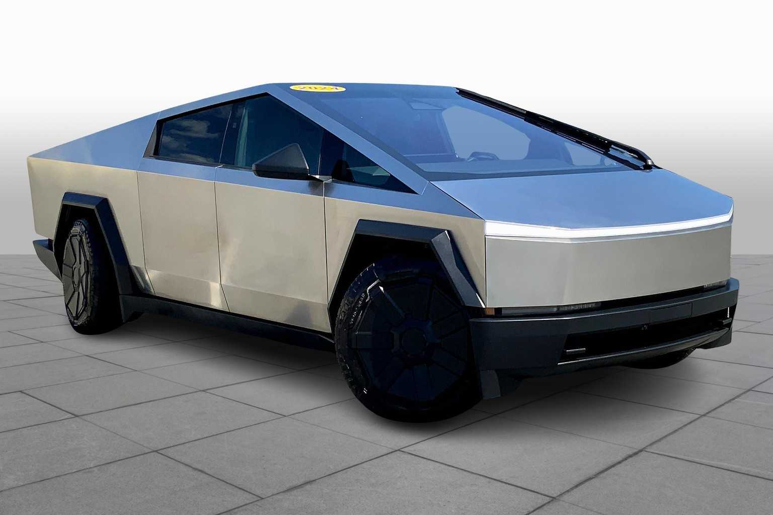 Used 2024 Tesla Cybertruck Base with VIN 7G2CEHED3RA010250 for sale in Northfield, Minnesota