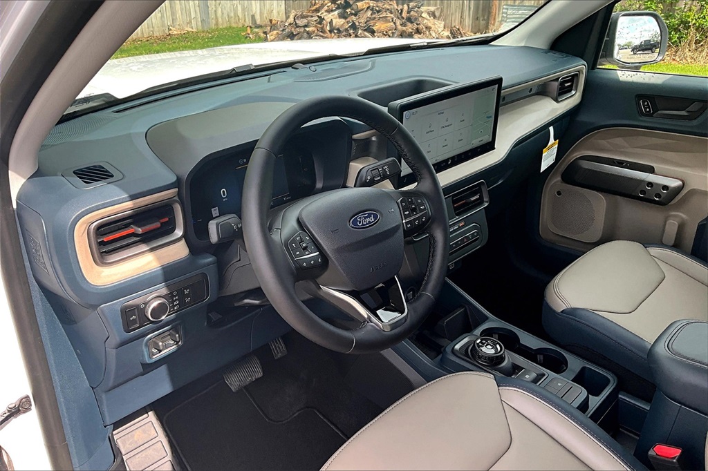 2025 Ford Maverick Lariat photo 6