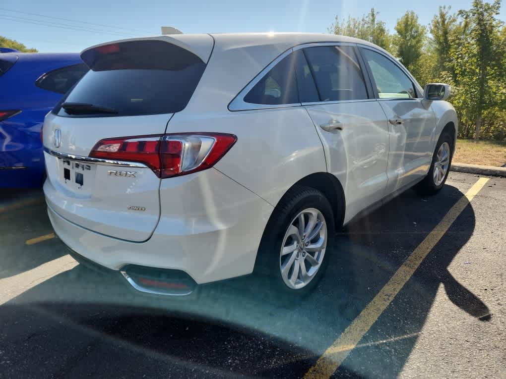 2017 Acura RDX Technology Plus photo 3