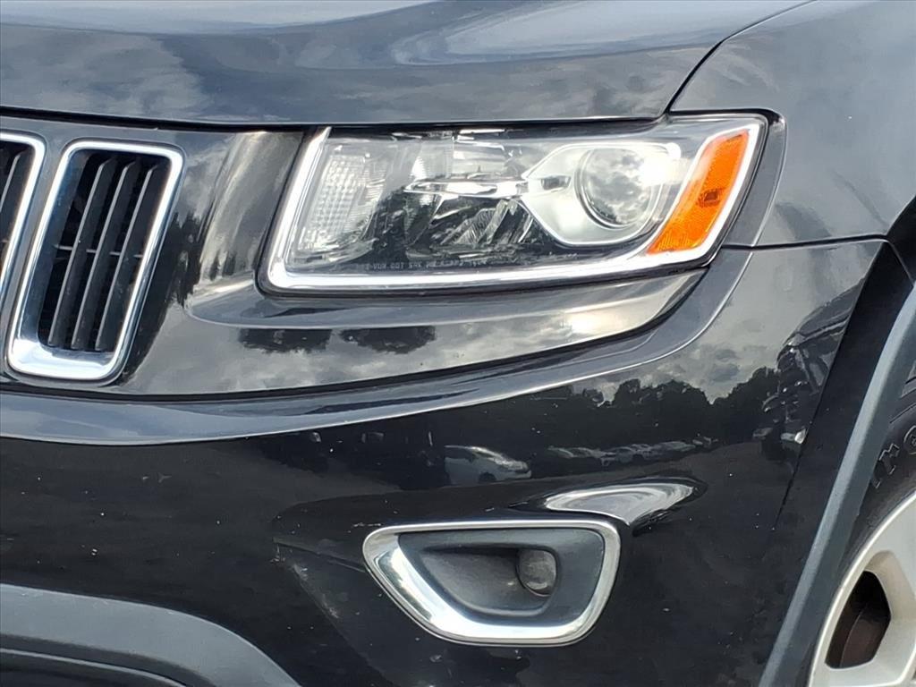 2014 Jeep Grand Cherokee Laredo photo 2
