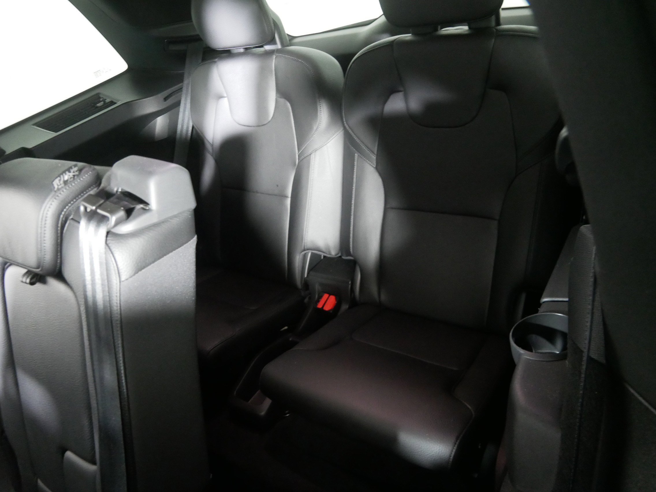 2020 Volvo XC90 Momentum AWD photo 33