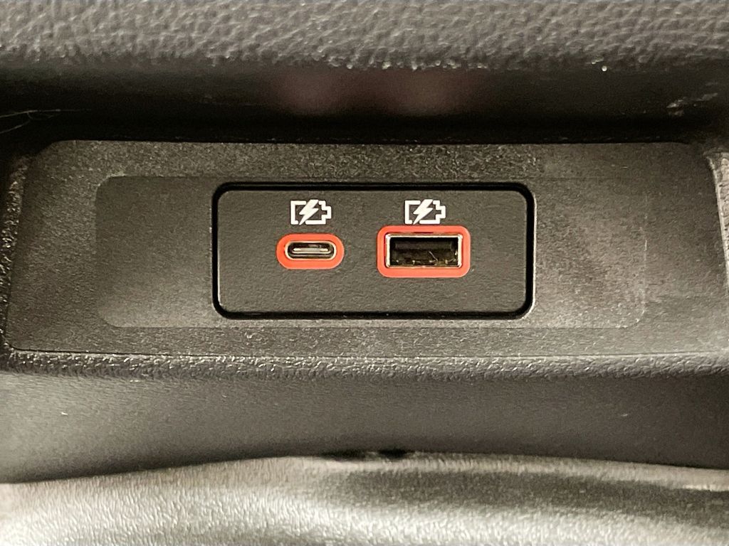 2022 Nissan Altima 2.5 SR photo 22