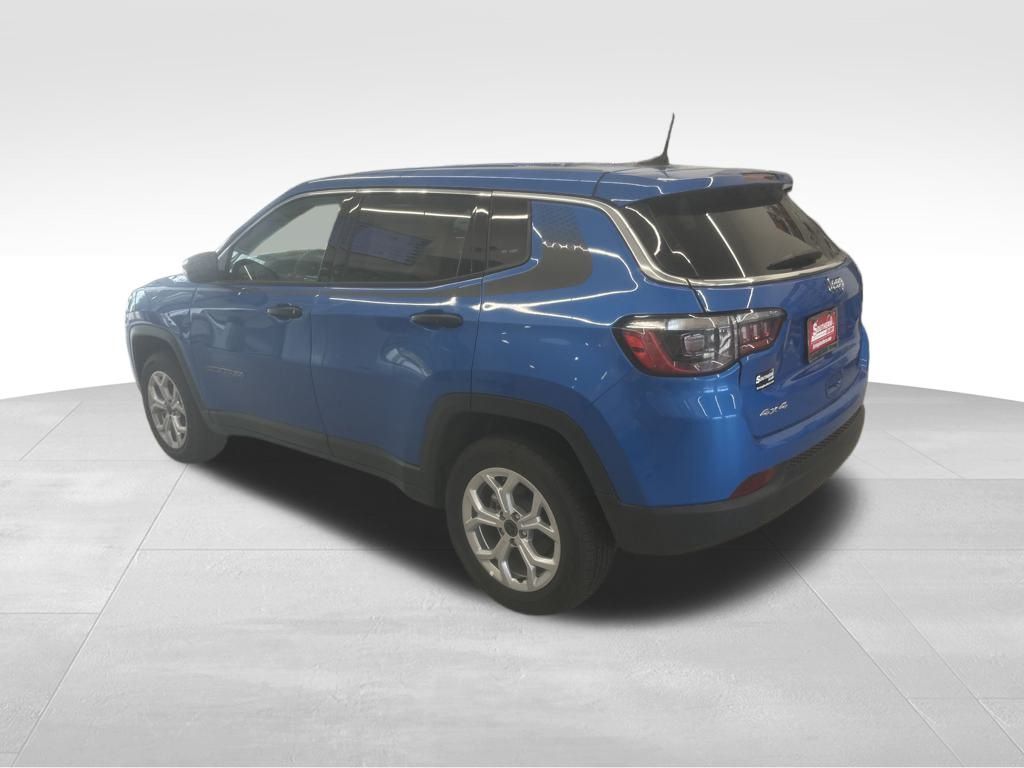 2025 Jeep Compass Sport photo 5