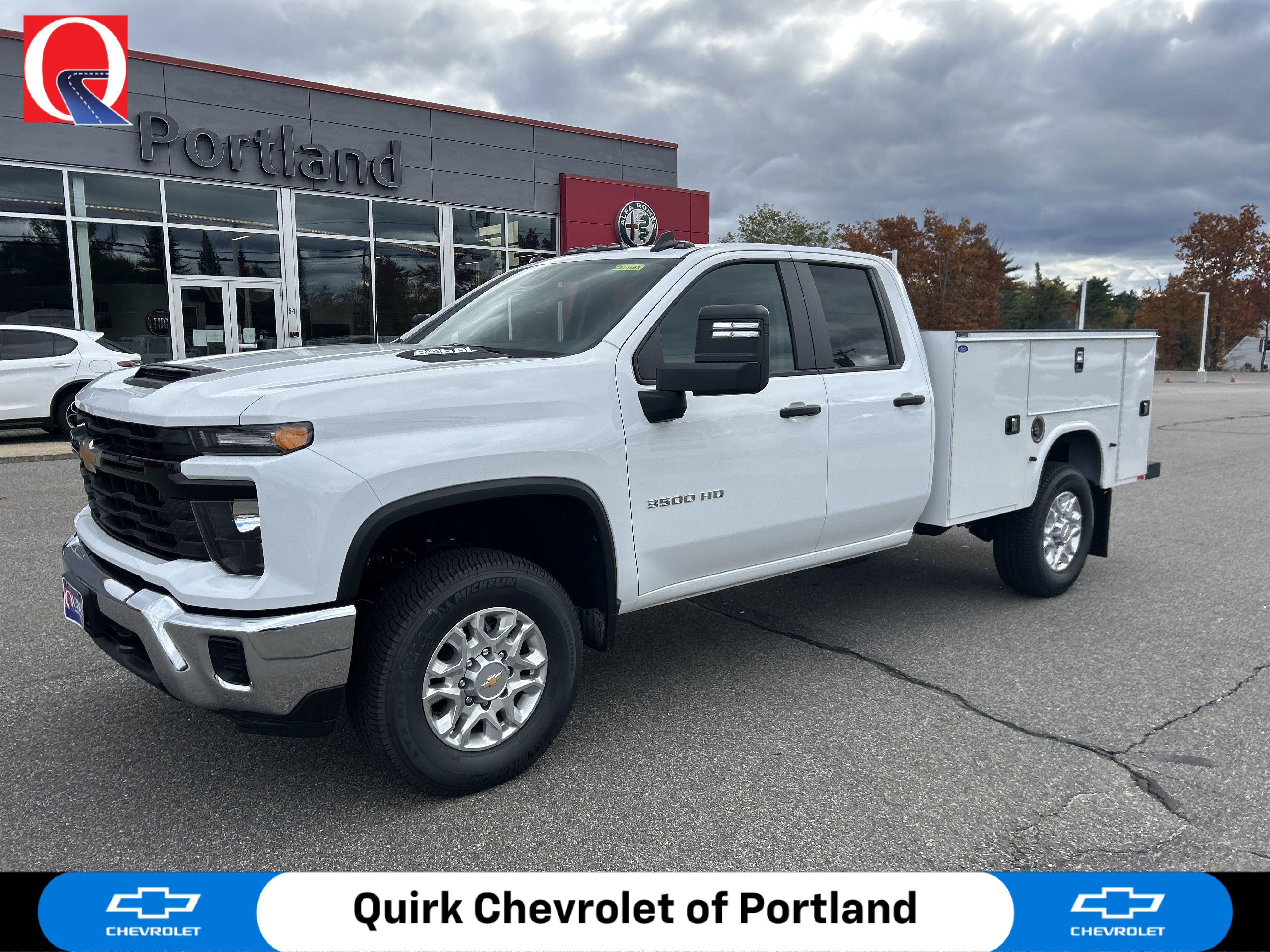 2025 Chevrolet Silverado 3500HD Work Truck's photo