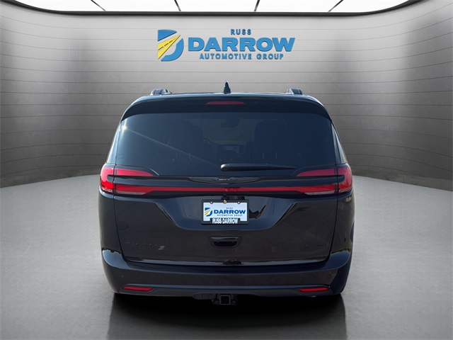 2026 Chrysler Pacifica Limited photo 4