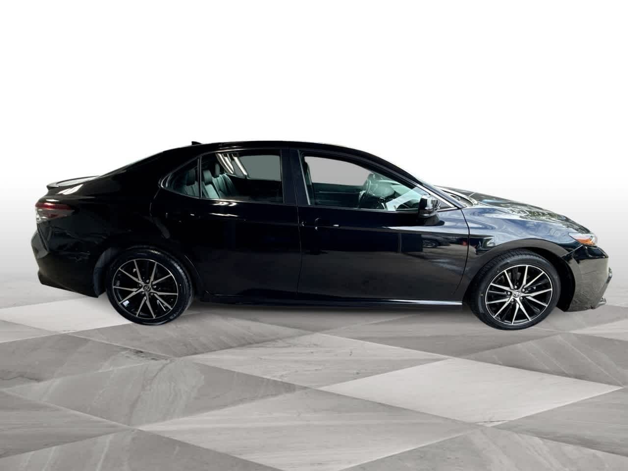 2021 Toyota Camry SE photo 8