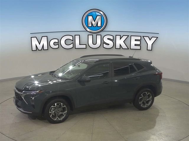 2025 Chevrolet Trax LT's photo