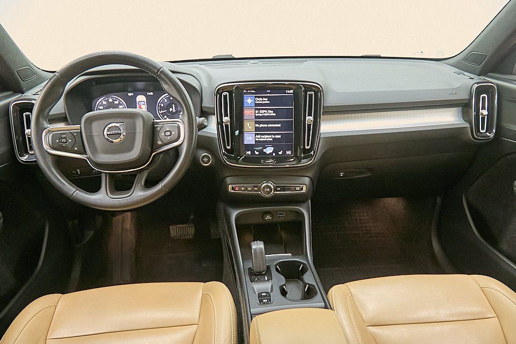 2019 VOLVO XC40 - Image 23