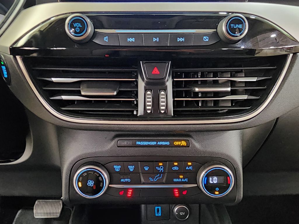 2020 Ford Escape SE photo 18