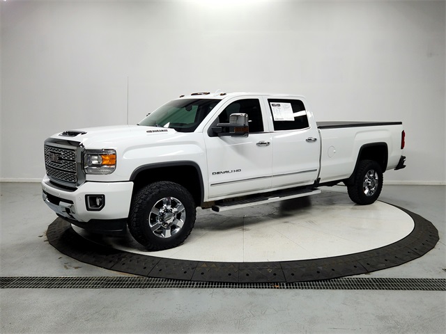 2019 Gmc Sierra 3500 HD Denali photo 3