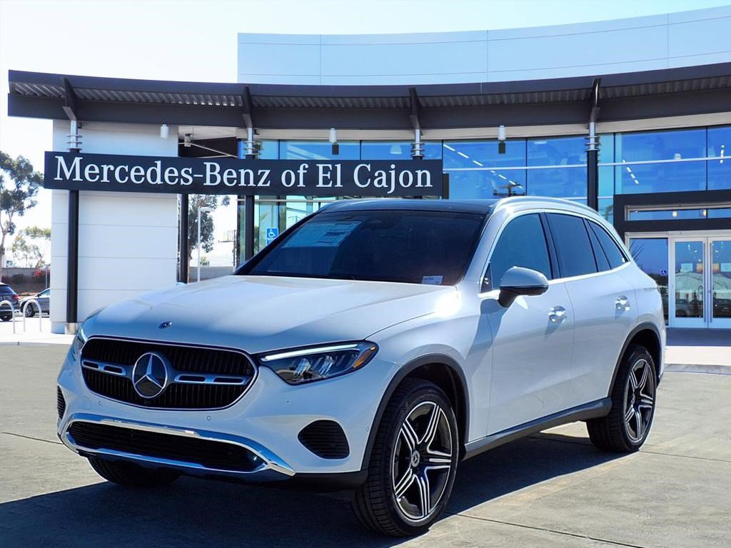 2026 Mercedes-Benz GLC Base's photo