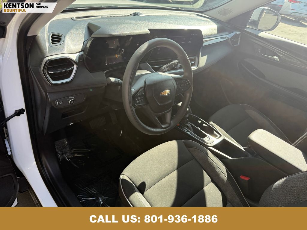 2025 Chevrolet Trailblazer LT photo 26