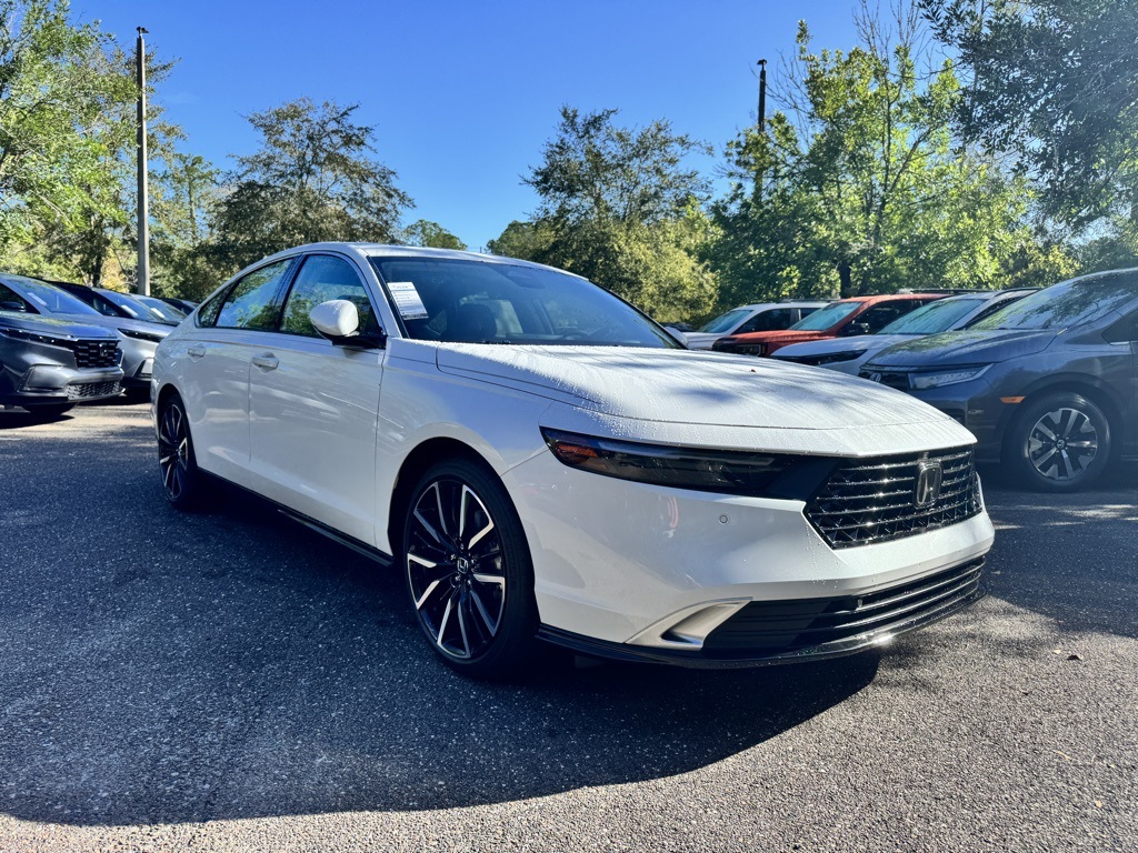 2025 Honda Accord Hybrid Touring's photo