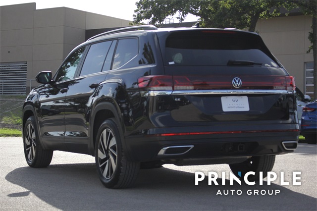 2025 Volkswagen Atlas SE Technology photo 4