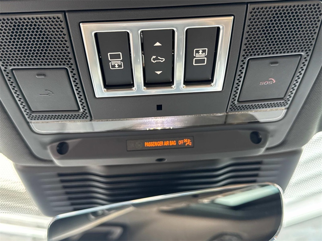 2025 Land Rover Discovery SE photo 22