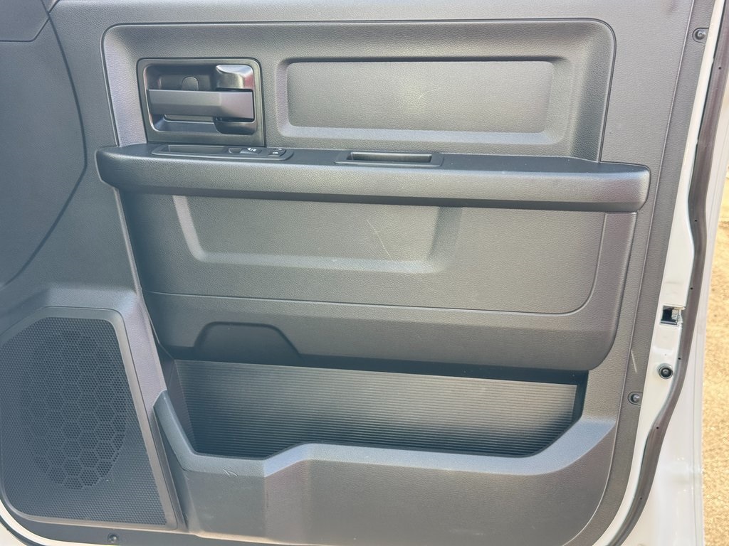 2022 Ram 3500 Tradesman photo 21