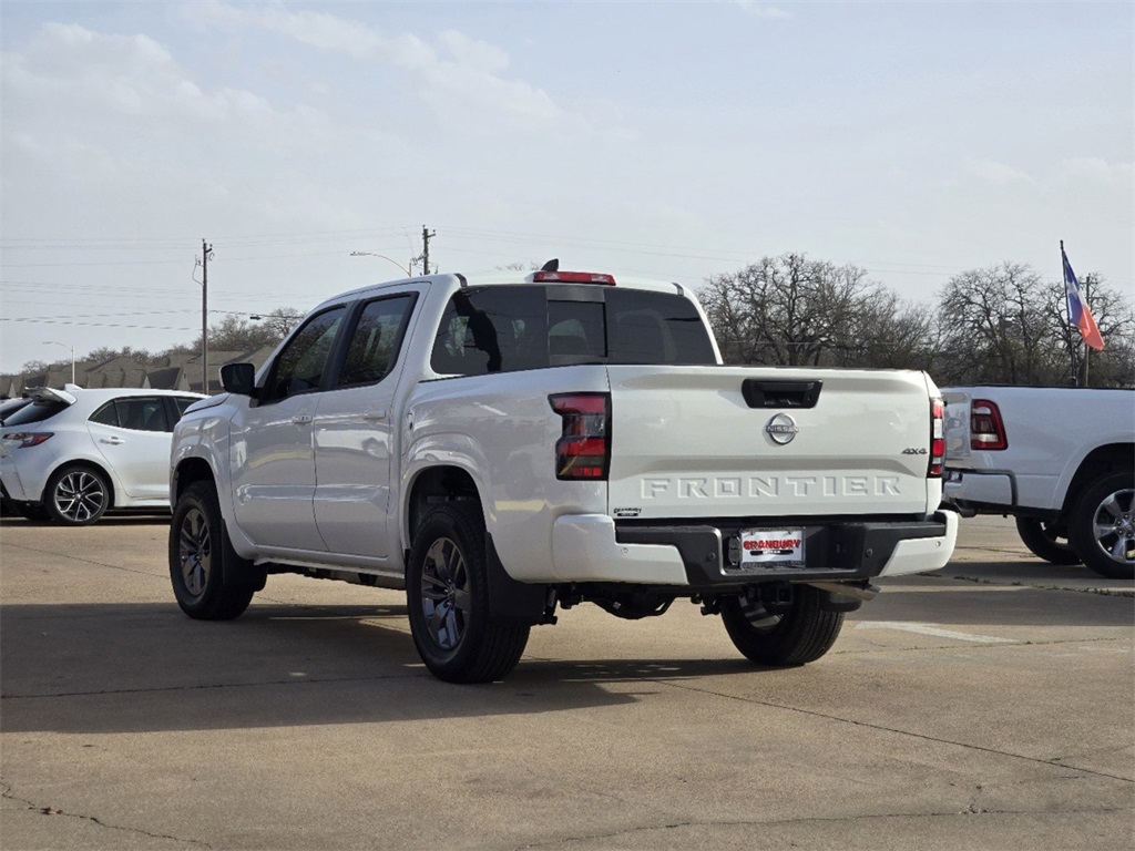 2025 Nissan Frontier SV photo 4