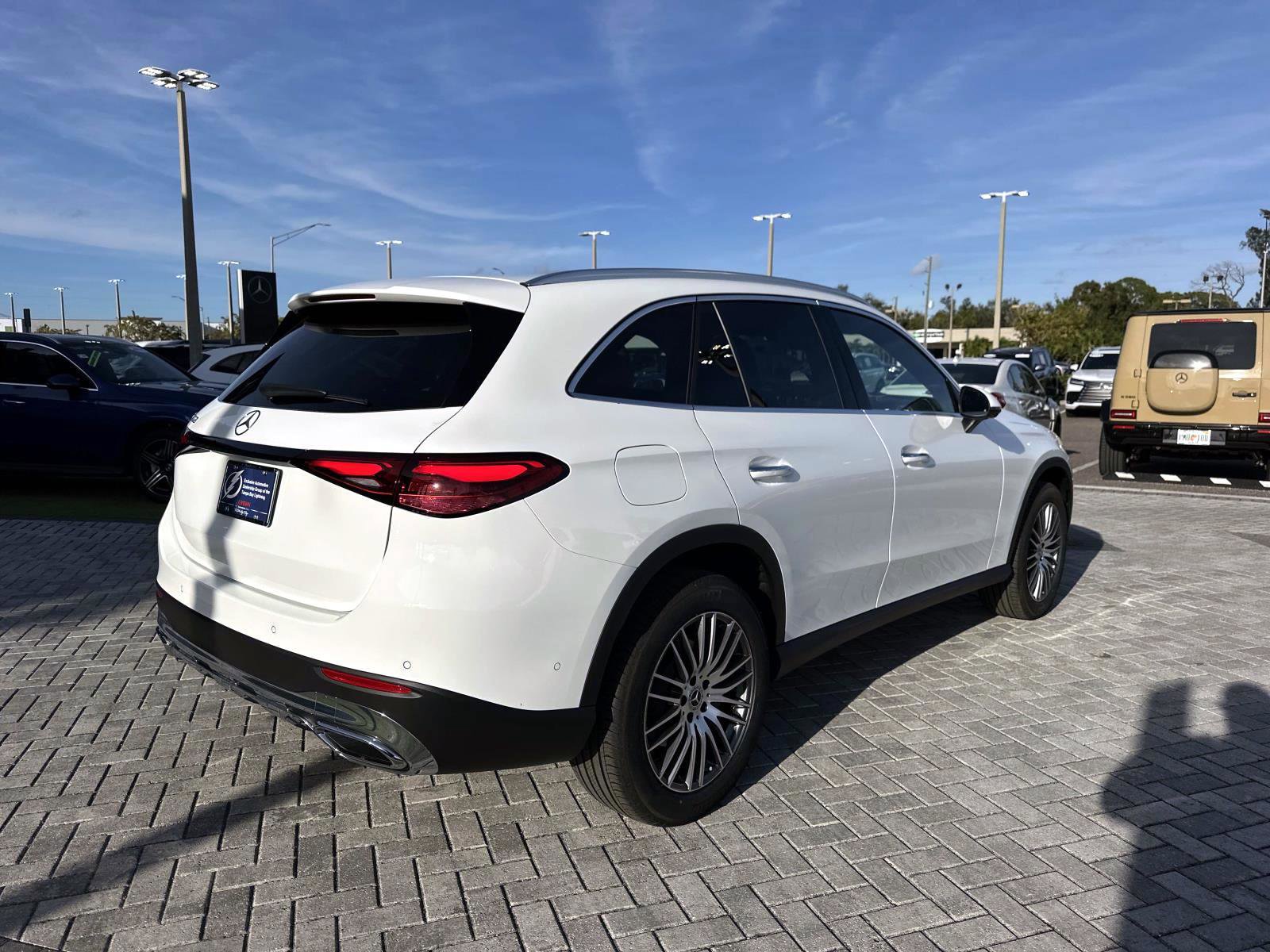 2026 Mercedes Benz GLC 300 photo 4