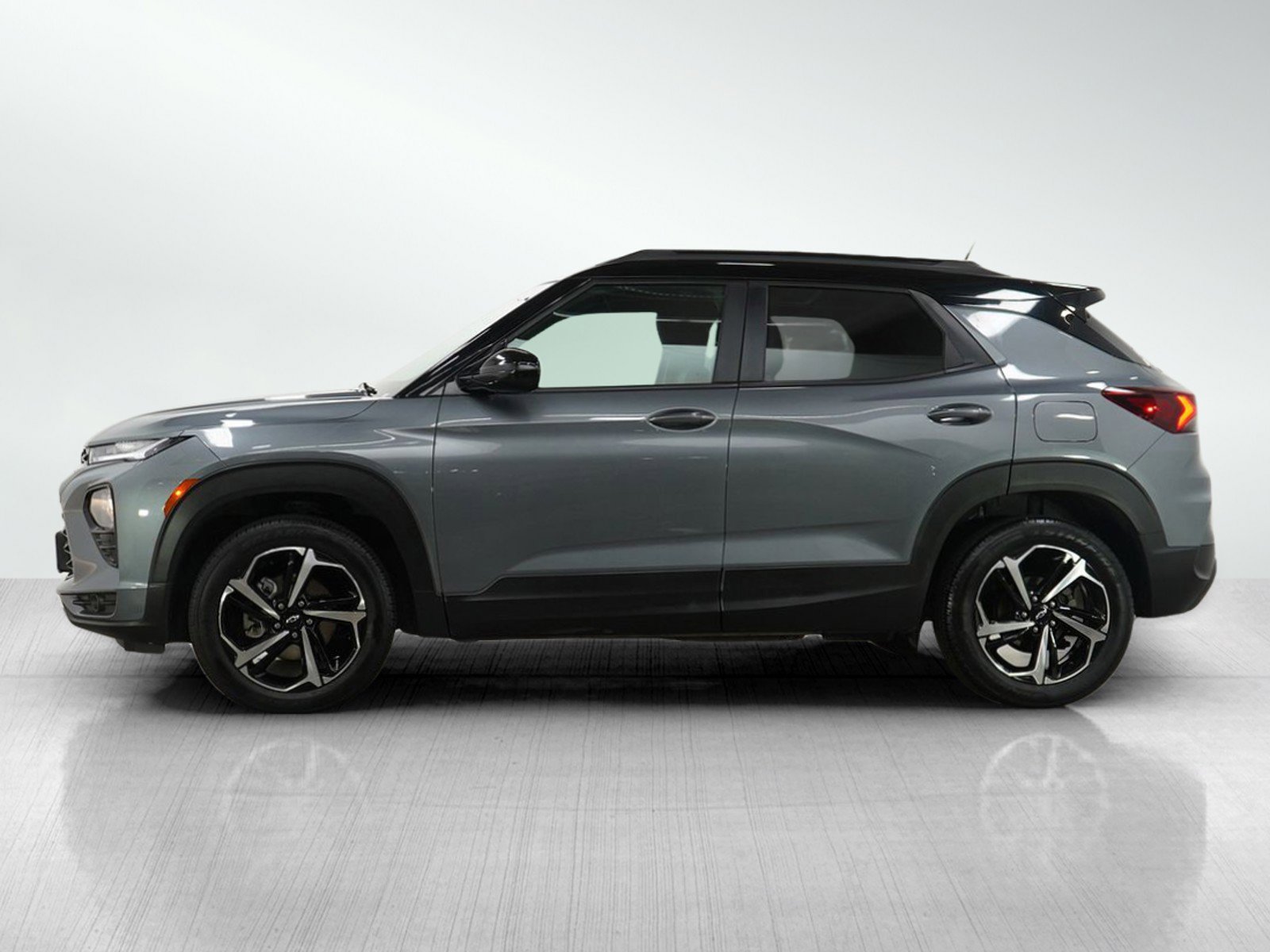 Used 2022 Chevrolet Trailblazer RS with VIN KL79MUSL1NB024052 for sale in Hopkins, Minnesota