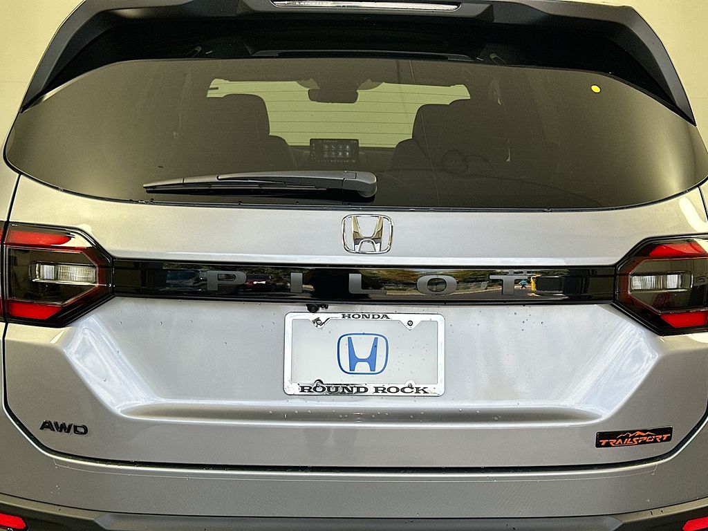 2025 Honda Pilot TrailSport photo 20