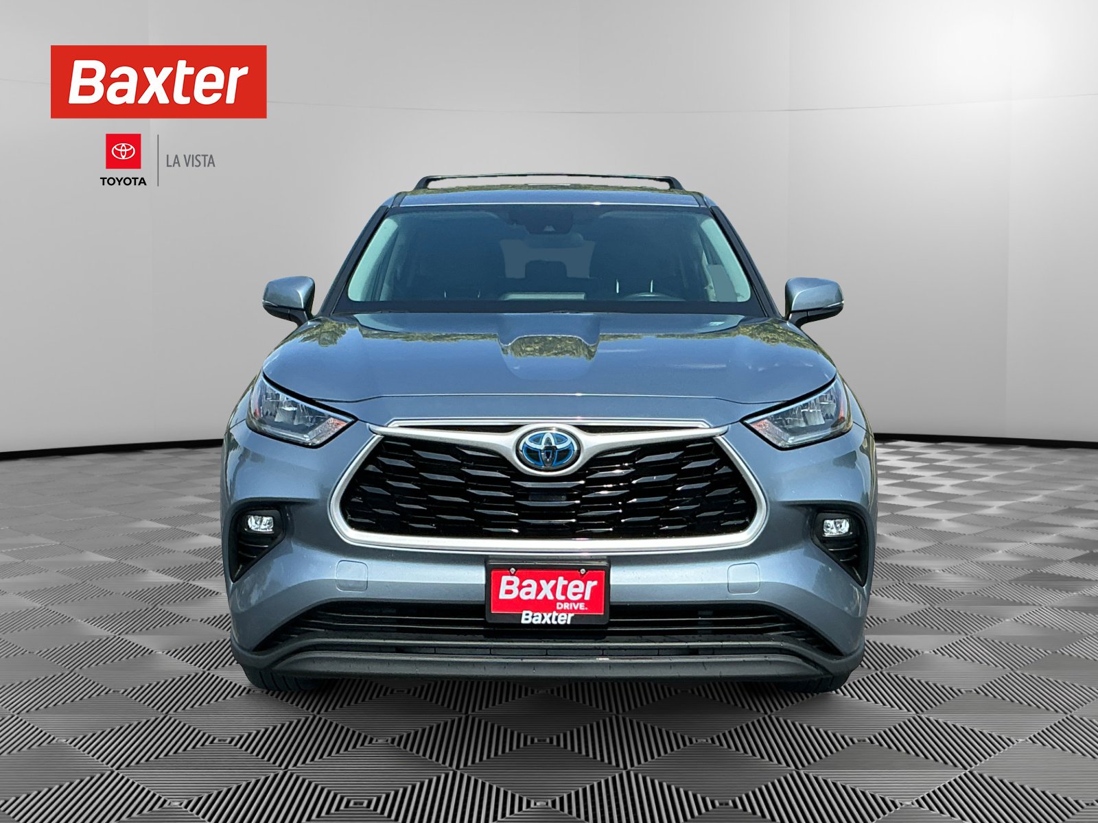 2020 Toyota Highlander LE photo 7