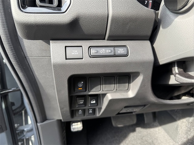 2025 Nissan Frontier PRO-4X photo 16