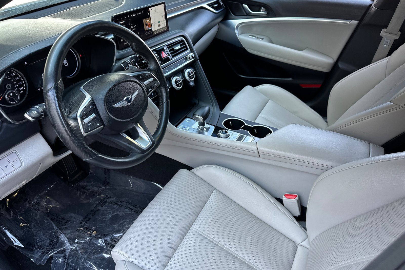 2023 Genesis G70 2.0T photo 9