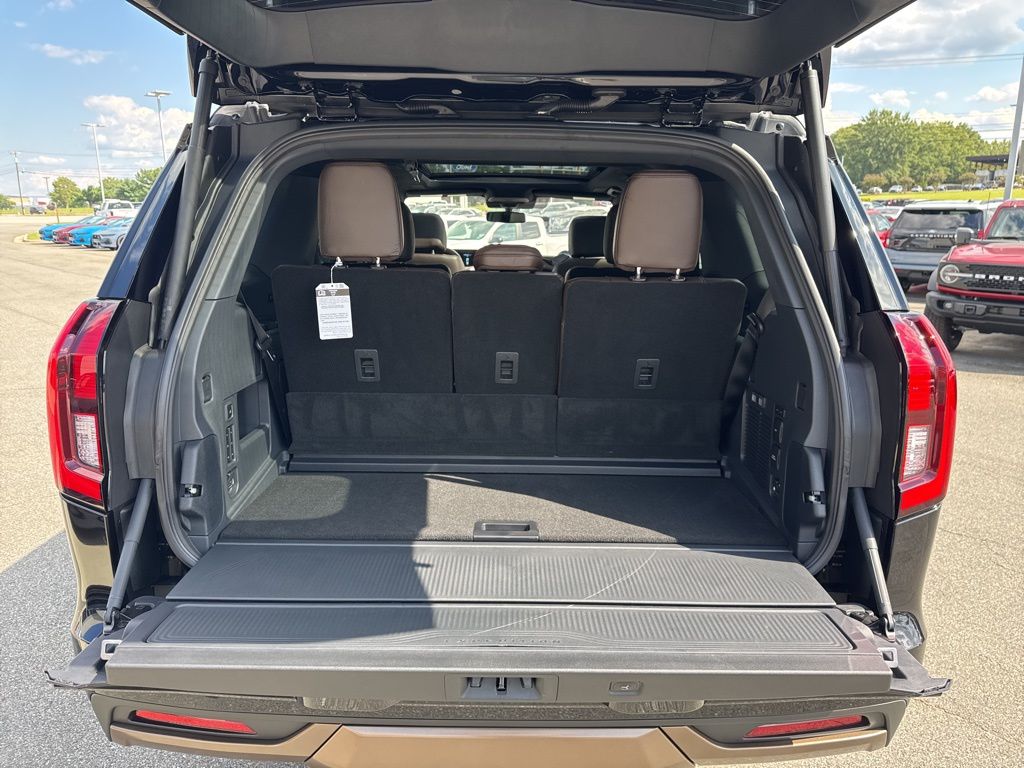 2025 Ford Expedition King Ranch photo 15