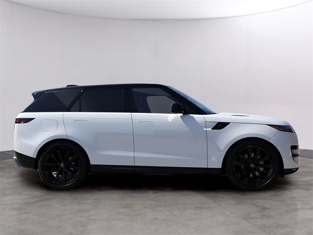 2025 Land Rover Range Rover Sport SE photo 4
