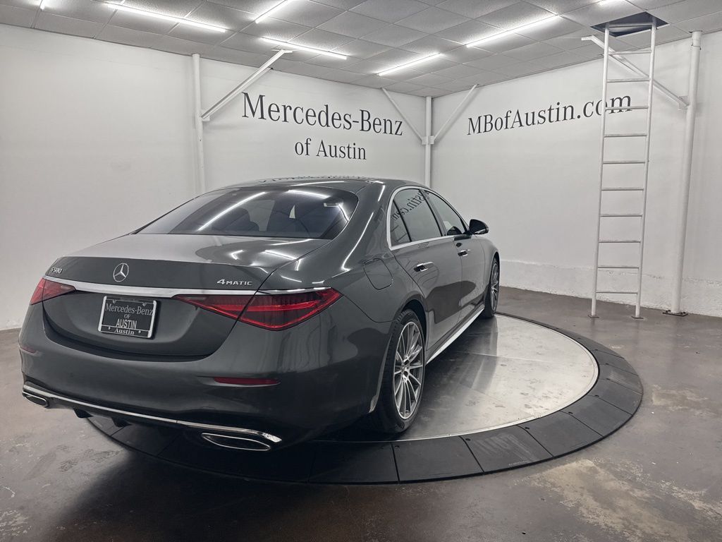 2026 Mercedes Benz S 580 4MATIC photo 4