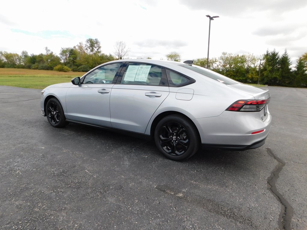 2025 Honda Accord SE photo 3