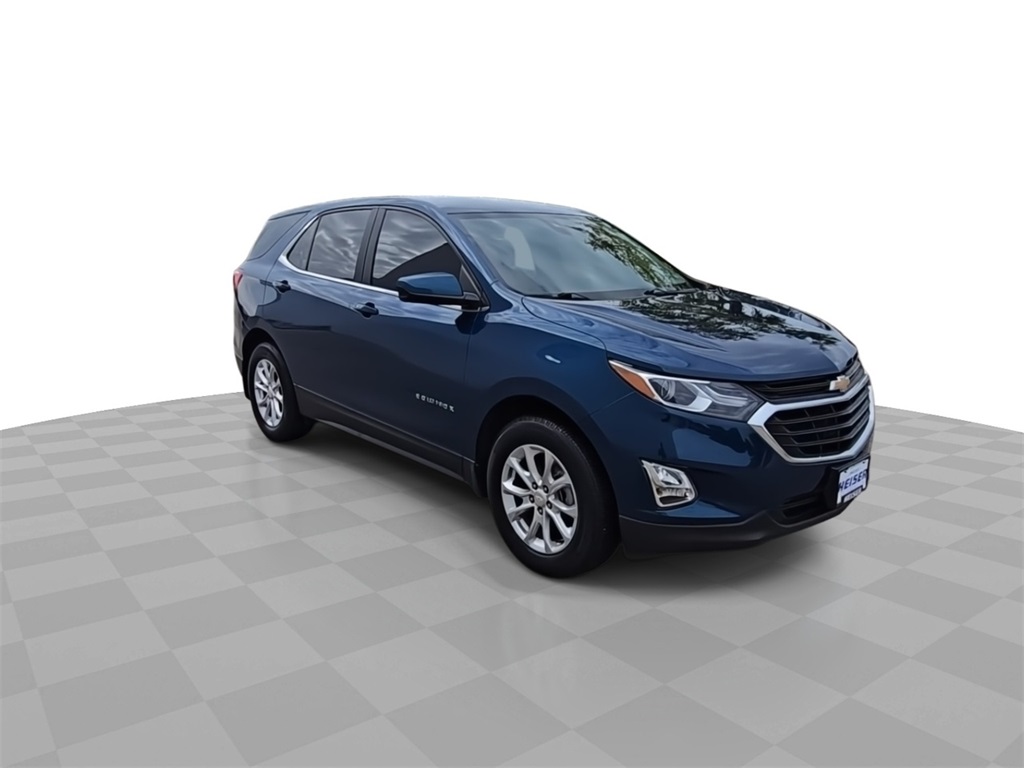 2021 Chevrolet Equinox LT photo 2