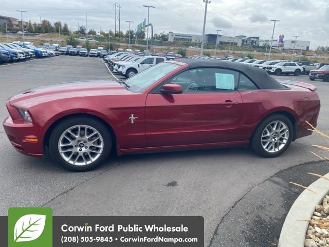 2014 Ford Mustang V6 Premium photo 4