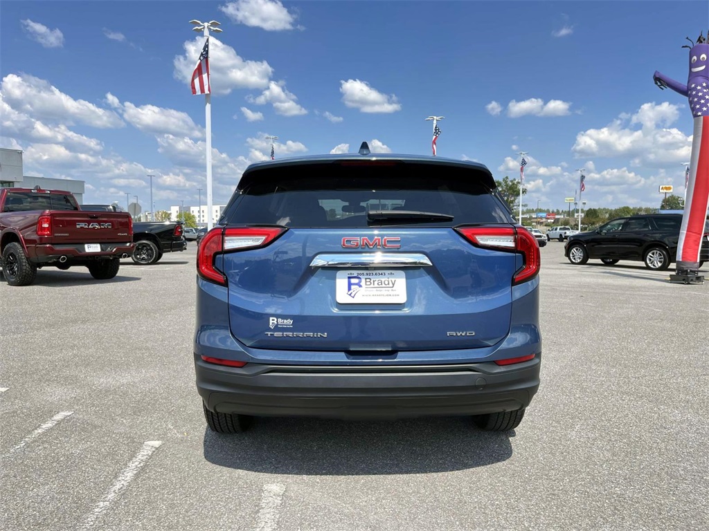 2024 Gmc Terrain SLE photo 2