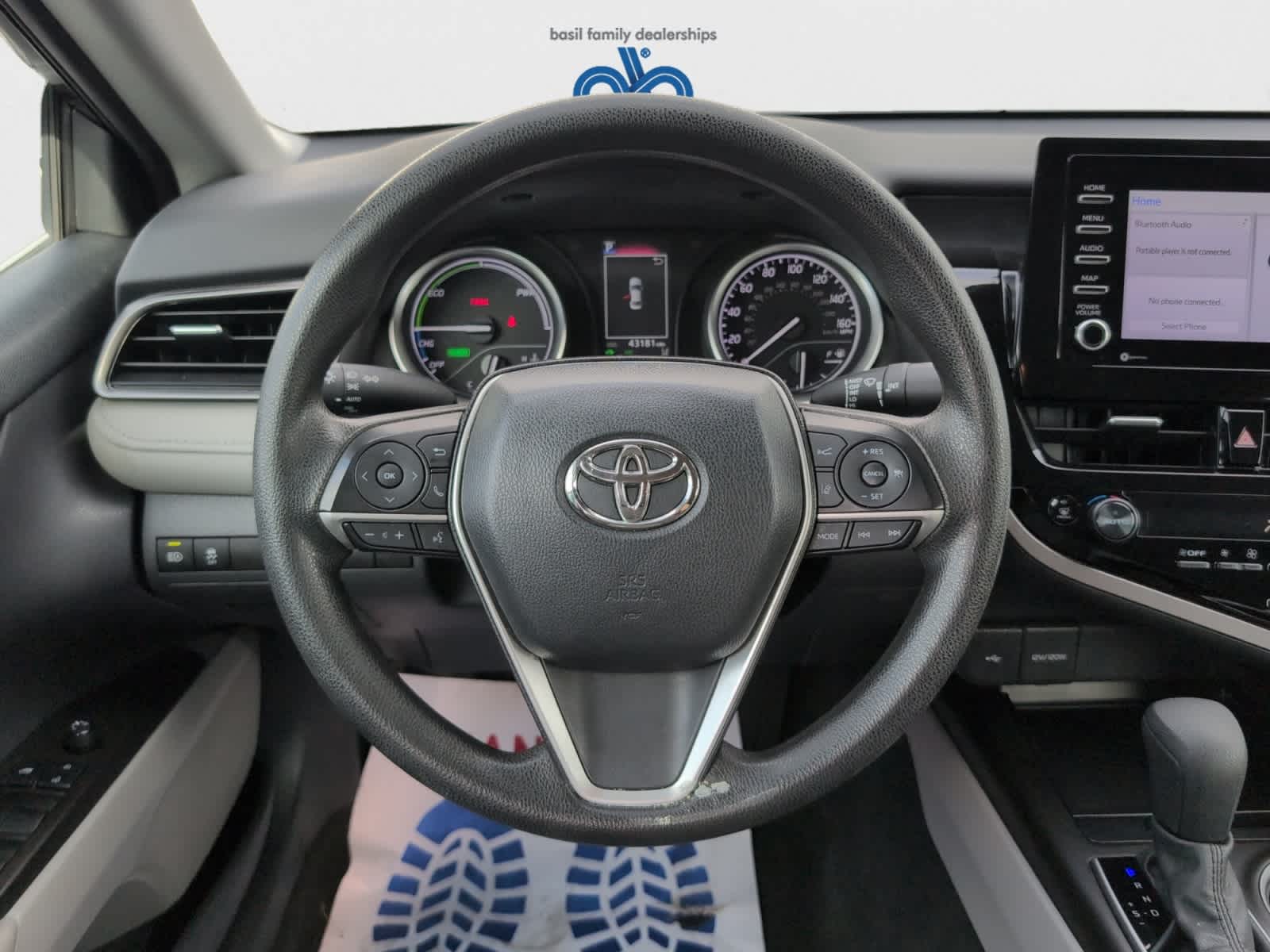 2022 Toyota Camry Hybrid LE SE photo 11
