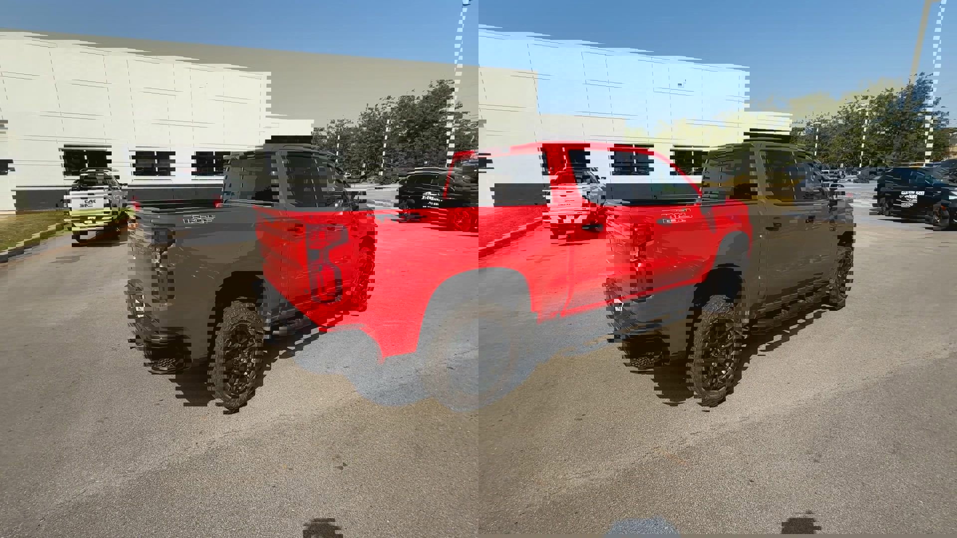 2021 Chevrolet Silverado 1500 LT Trail Boss photo 7