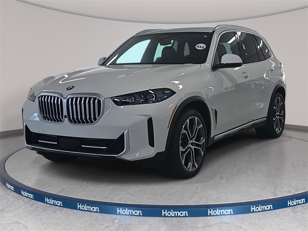 2026 BMW X5 50e's photo