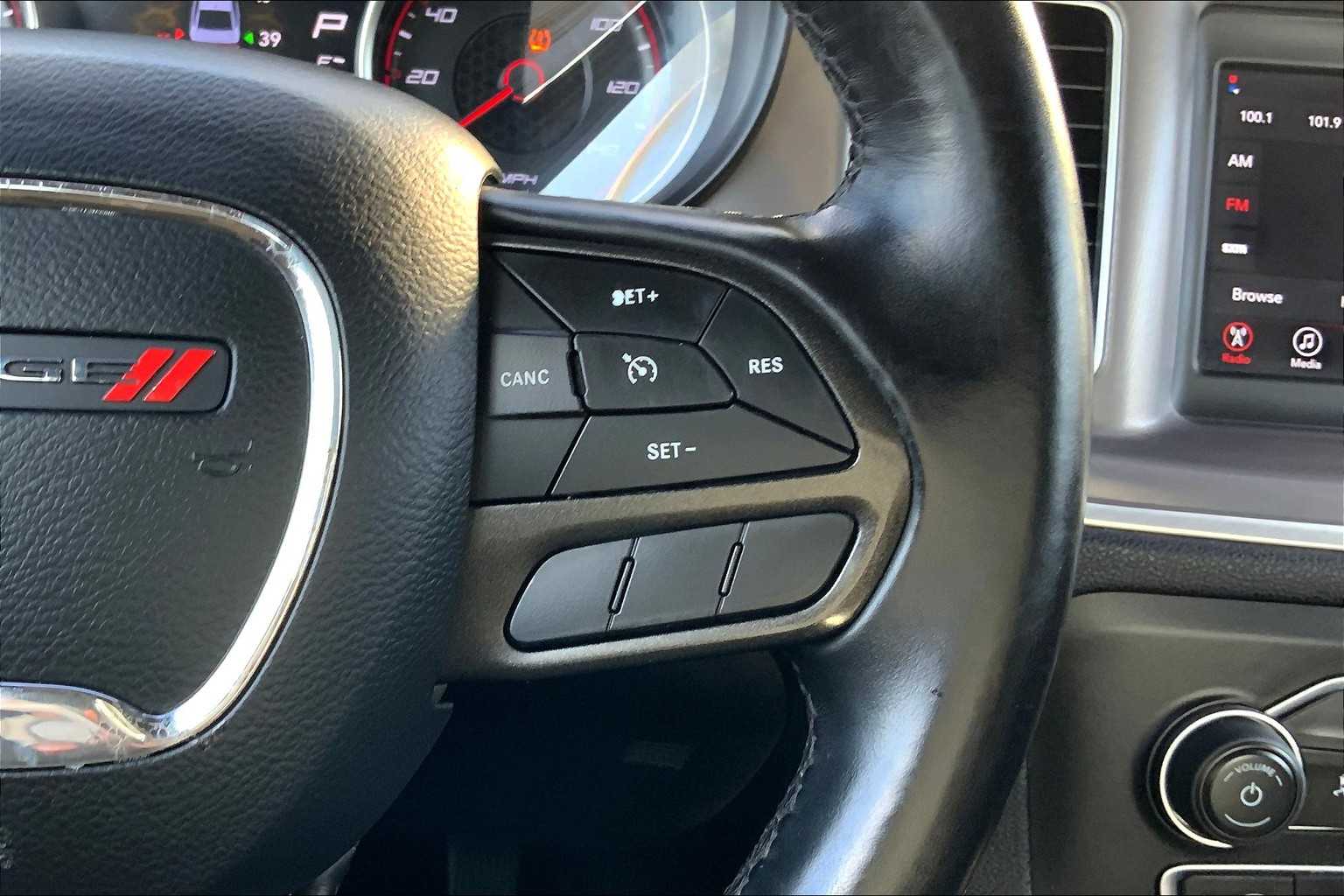 2022 Dodge Charger SXT photo 23