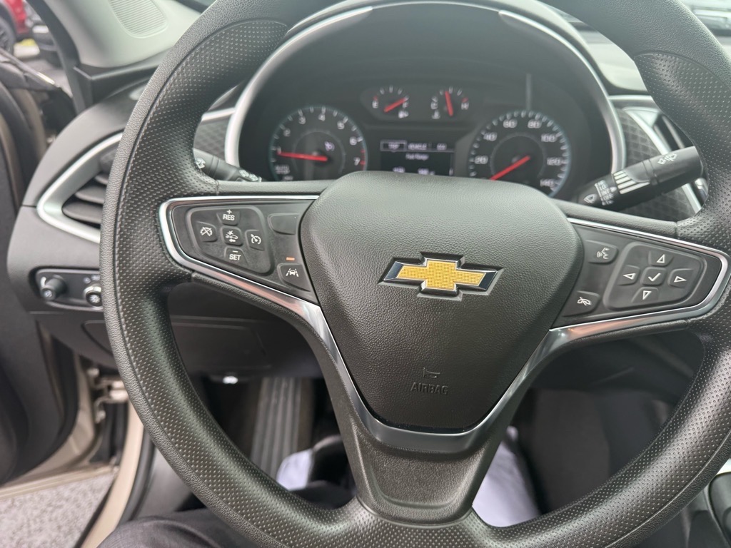 2024 Chevrolet Malibu 1LT photo 11